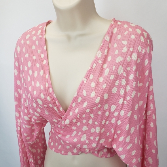 Anthropologie crop wrap pink long sleeve top NEW - Picture 2 of 10
